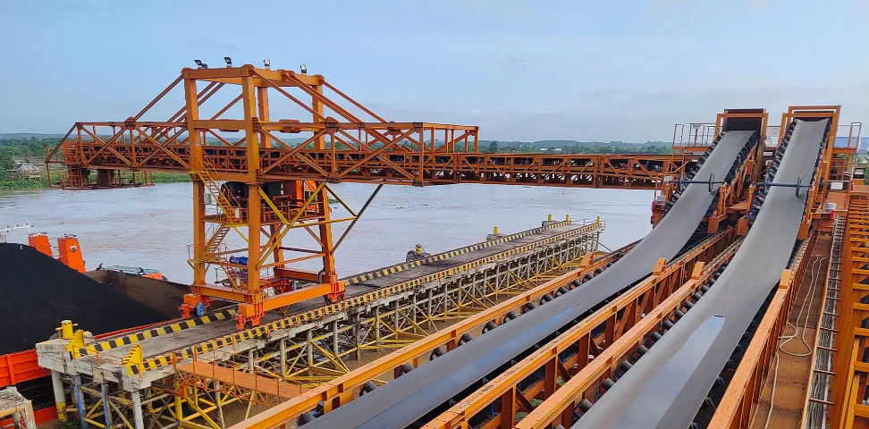 Ports, ship loading and unloading
