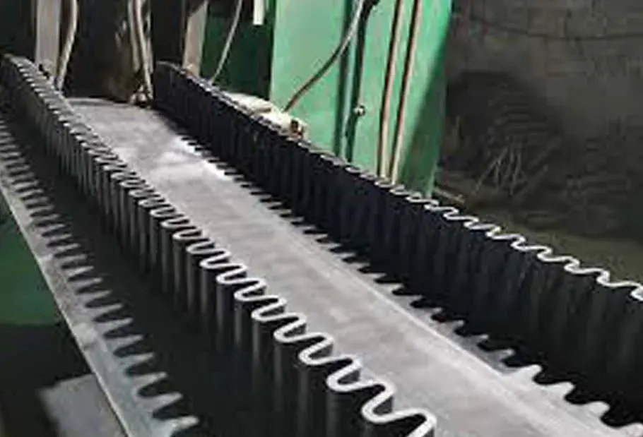 Corrugated Sidewall Conveyor Belt System with Cleats | Vertical & Steep Incline Conveying