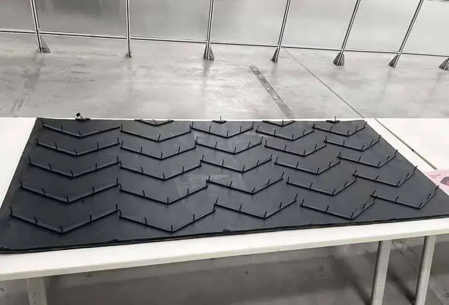 cleated conveyor belt